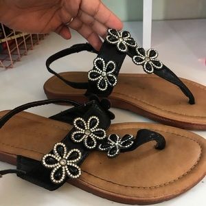 Women’s sandals